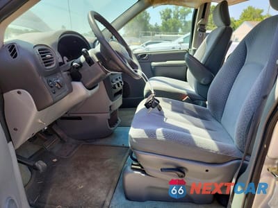 Zdjęcie 7 z 13 samochodu: 2006 DODGE GRAND CARAVAN SE VIN:1D4GP24R36B508445 - miniatura