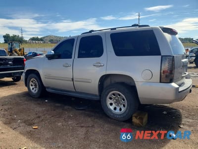 Drugie zdjęcie samochodu z przodu: 2008 CHEVROLET TAHOE K1500 VIN:1GNFK13008R170007 - miniatura