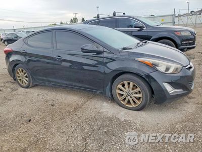 Czwarte zdjęcie samochodu z boku: 2014 HYUNDAI ELANTRA SE VIN:KMHDH4AEXEU171880 - miniatura