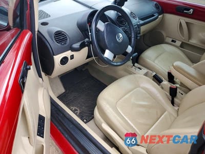 Zdjęcie 8 z 12 samochodu: 2006 VOLKSWAGEN NEW BEETLE CONVERTIBLE OPTION PACKAGE 2 VIN:3VWSF31YX6M323696 - miniatura