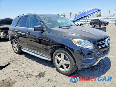 Czwarte zdjęcie samochodu z boku: 2016 MERCEDES-BENZ GLE 350 VIN:4JGDA5JB7GA729088 - miniatura