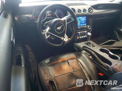 Zdjęcie 8 z 12 samochodu: 2020 FORD MUSTANG VIN:1FA6P8TD3L5157571 - miniatura