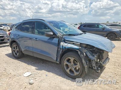 Czwarte zdjęcie samochodu z boku: 2025 FORD ESCAPE ST LINE VIN:1FMCU9MN1SUA26481 - miniatura