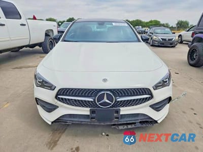 Piąte zdjęcie samochodu w środku: 2021 MERCEDES-BENZ CLA 250 VIN:W1K5J4GB4MN153805 - miniatura