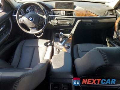 Zdjęcie 8 z 12 samochodu: 2015 BMW 320 I VIN:WBA3B1G59FNT05407 - miniatura