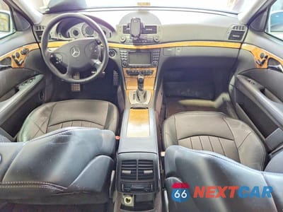 Zdjęcie 8 z 12 samochodu: 2006 MERCEDES-BENZ E 55 AMG VIN:WDBUF76J26A953769 - miniatura