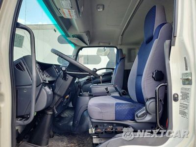 Zdjęcie 7 z 14 samochodu: 2024 ISUZU FTR REFRIGERATED BOX TRUCK VIN:54DK6S1F0RSA01493 - miniatura