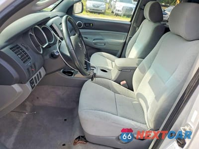 Zdjęcie 7 z 12 samochodu: 2006 TOYOTA TACOMA ACCESS CAB VIN:5TETX22N66Z162964 - miniatura