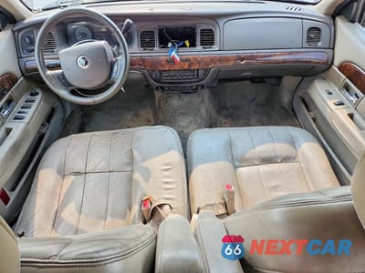 Zdjęcie 8 z 12 samochodu: 2009 MERCURY GRAND MARQUIS LS VIN:2MEHM75V89X635159 - miniatura