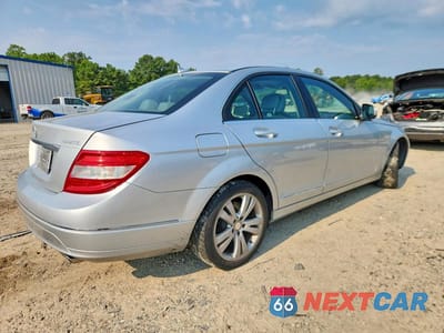 Trzecie zdjęcie samochodu z tyłu: 2008 MERCEDES-BENZ C 300 4MATIC VIN:WDDGF81X18F060357 - miniatura