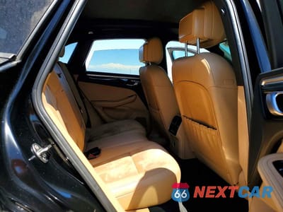 Zdjęcie 11 z 13 samochodu: 2018 PORSCHE MACAN VIN:WP1AA2A52JLB21098 - miniatura