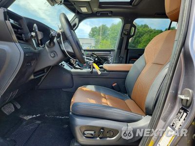 Zdjęcie 7 z 14 samochodu: 2024 LEXUS GX 550 PREMIUM+ VIN:JTJTBCDX5R5033671 - miniatura
