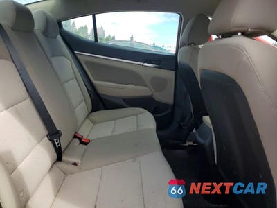 Zdjęcie 10 z 12 samochodu: 2019 HYUNDAI ELANTRA SEL VIN:5NPD84LF3KH443508 - miniatura