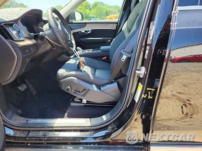 Zdjęcie 13 z 14 samochodu: 2026 VOLVO XC90 PLUS VIN:YV4062JEXT1514101 - miniatura