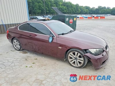Czwarte zdjęcie samochodu z boku: 2008 BMW 328 XI SULEV VIN:WBAWV53508PF95242 - miniatura