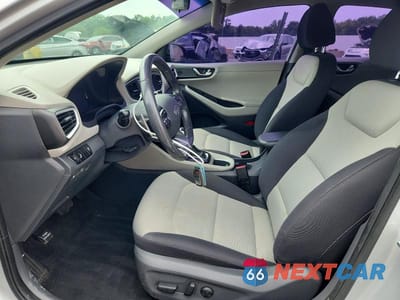 Zdjęcie 7 z 13 samochodu: 2018 HYUNDAI IONIQ SEL VIN:KMHC75LC3JU060307 - miniatura