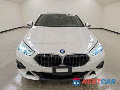 Piąte zdjęcie samochodu w środku: 2022 BMW 228I VIN:WBA53AK08N7K12012 - miniatura