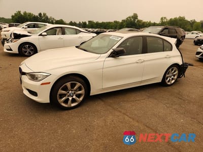 2015 BMW 335 XI WBA3B9G55FNR93954 - główne zdjęcie licytacji z USA - miniatura