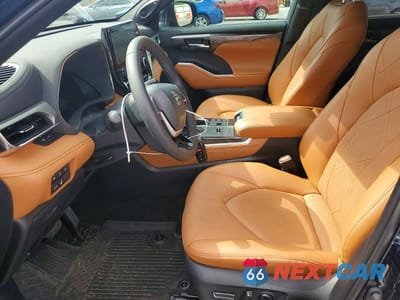 Zdjęcie 7 z 13 samochodu: 2026 TOYOTA HIGHLANDER HYBRID XLE VIN:5TDEBRCH1TS700469 - miniatura