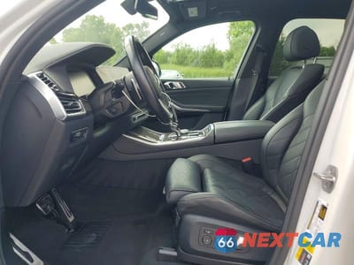 Zdjęcie 7 z 13 samochodu: 2023 BMW X5 XDRIVE45E VIN:5UXTA6C00P9N45984 - miniatura