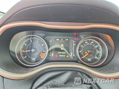 Zdjęcie 9 z 13 samochodu: 2015 JEEP CHEROKEE LATITUDE VIN:1C4PJLCB5FW706395 - miniatura