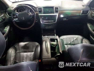 Zdjęcie 8 z 13 samochodu: 2015 MERCEDES-BENZ GL 450 4MATIC VIN:4JGDF6EE7FA460925 - miniatura
