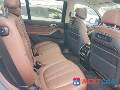 Zdjęcie 11 z 13 samochodu: 2022 BMW X7 XDRIVE40I VIN:5UXCW2C04N9K89288 - miniatura