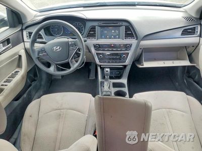 Zdjęcie 8 z 12 samochodu: 2016 HYUNDAI SONATA SPORT VIN:5NPE34AFXGH267070 - miniatura