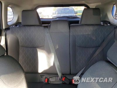 Zdjęcie 10 z 13 samochodu: 2022 TOYOTA COROLLA CROSS LE VIN:7MUBAABG3NV018900 - miniatura