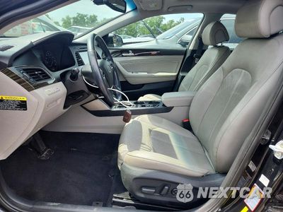 Zdjęcie 7 z 12 samochodu: 2016 HYUNDAI SONATA LIMITED VIN:5NPE34AF5GH422818 - miniatura