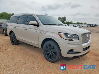 Czwarte zdjęcie samochodu z boku: 2024 LINCOLN NAVIGATOR RESERVE VIN:5LMJJ2LG9REL09237 - miniatura