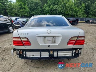 Zdjęcie 6 z 12 samochodu: 2001 MERCEDES-BENZ E 320 VIN:WDBJF65J91B337925 - miniatura