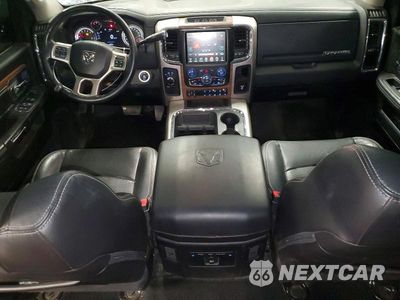 Zdjęcie 8 z 12 samochodu: 2016 RAM 2500 LARAMIE VIN:3C6UR5FL4GG329223 - miniatura