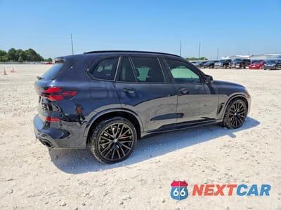 Trzecie zdjęcie samochodu z tyłu: 2026 BMW X5 M60I VIN:5UX33EU04T9220719 - miniatura