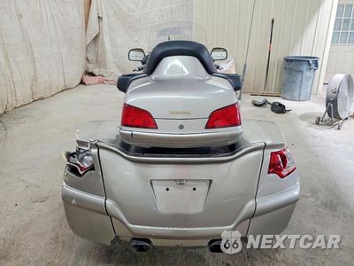 Czwarte zdjęcie samochodu z boku: 2003 HONDA GL1800 VIN:1HFSC47003A211992 - miniatura