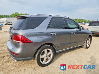 Trzecie zdjęcie samochodu z tyłu: 2017 MERCEDES-BENZ GLE 350 4MATIC VIN:4JGDA5HB1HA932128 - miniatura