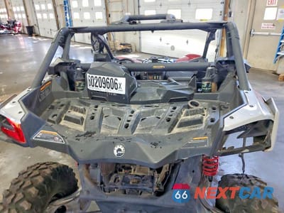 Zdjęcie 6 z 10 samochodu: 2025 CAN-AM MAVERICK X3 UTILITY VEHICLE VIN:3JBVGAY44SE000109 - miniatura