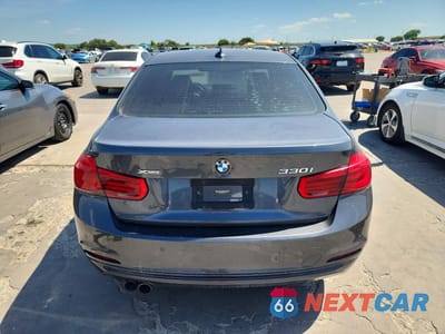 Zdjęcie 6 z 13 samochodu: 2017 BMW 330 XI VIN:WBA8D9C30HA011715 - miniatura