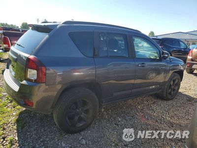 Trzecie zdjęcie samochodu z tyłu: 2016 JEEP COMPASS LATITUDE VIN:1C4NJDEBXGD706853 - miniatura