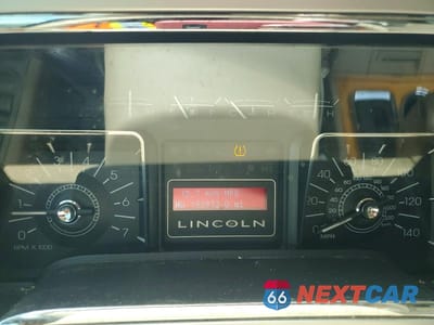 Zdjęcie 9 z 13 samochodu: 2007 LINCOLN NAVIGATOR L VIN:5LMFL285X7LJ24176 - miniatura