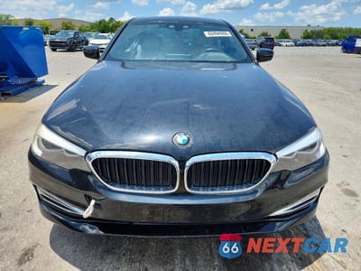 Piąte zdjęcie samochodu w środku: 2018 BMW 530 XI VIN:WBAJA7C57JWC77406 - miniatura