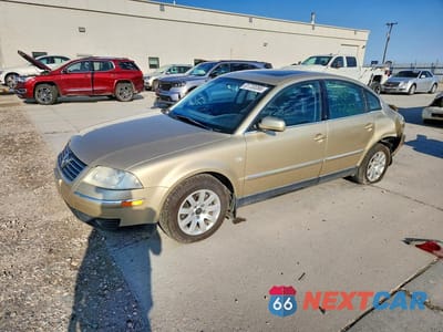 2002 VOLKSWAGEN PASSAT GLS WVWPD63B32P124423 - główne zdjęcie licytacji z USA - miniatura