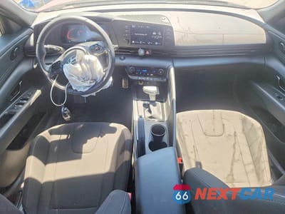 Zdjęcie 8 z 12 samochodu: 2025 HYUNDAI ELANTRA SEL SPORT VIN:KMHLM4DG3SU871496 - miniatura