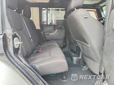 Zdjęcie 10 z 12 samochodu: 2013 JEEP WRANGLER UNLIMITED SPORT VIN:1C4HJWDG4DL698045 - miniatura