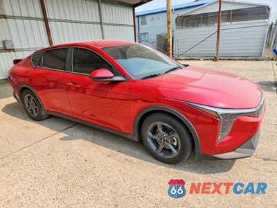 Czwarte zdjęcie samochodu z boku: 2025 KIA K4 LXS VIN:3KPFT4DE7SE207770 - miniatura