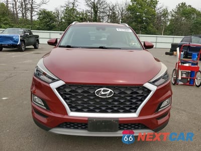 Piąte zdjęcie samochodu w środku: 2019 HYUNDAI TUCSON SPORT VIN:KM8J3CAL8KU851735 - miniatura