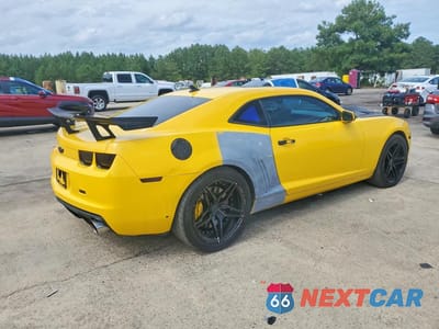 Trzecie zdjęcie samochodu z tyłu: 2010 CHEVROLET CAMARO SS VIN:2G1FJ1EJ3A9143085 - miniatura