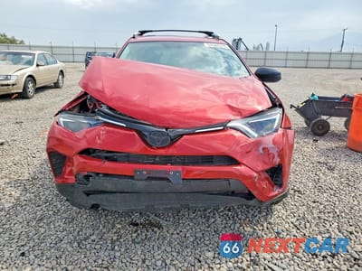 Piąte zdjęcie samochodu w środku: 2016 TOYOTA RAV4 LE VIN:2T3BFREV0GW518888 - miniatura