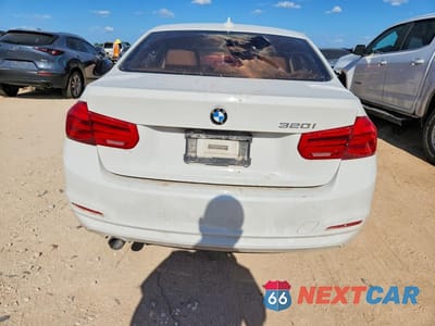 Zdjęcie 7 z 13 samochodu: 2017 BMW 320 I VIN:WBA8E1G3XHNU17681 - miniatura
