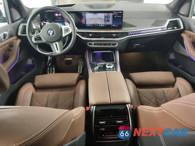 Zdjęcie 8 z 13 samochodu: 2026 BMW X5 M60I VIN:5UX33EU01T9383618 - miniatura